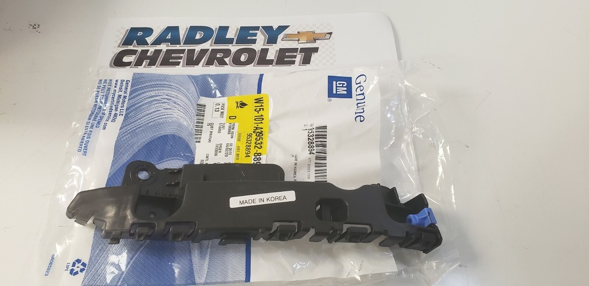 Nẹp Cài Cản Trước Phải Chevrolet Cruze Mã phụ tùng 95328894