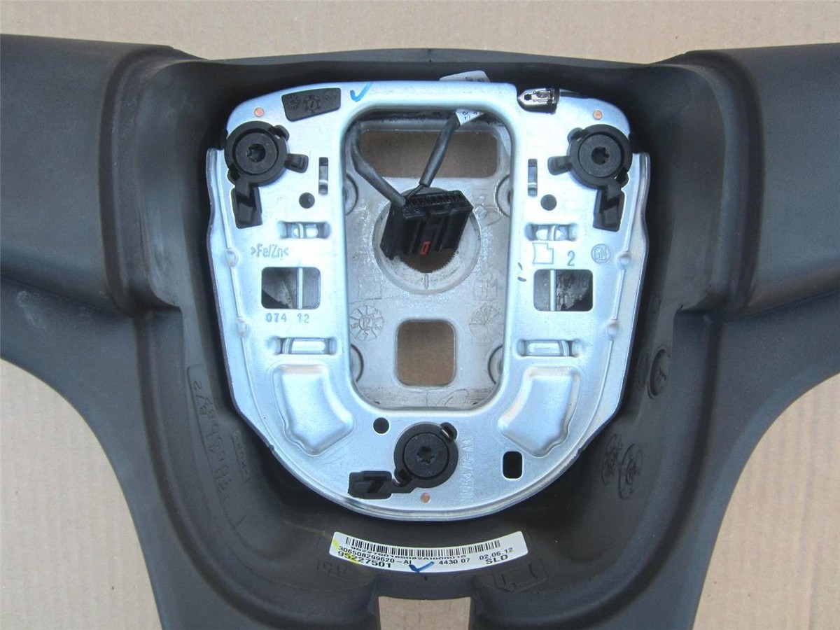 Vô Lăng (Không Công Tắc) Chevrolet Cruze Mã phụ tùng 95227501
