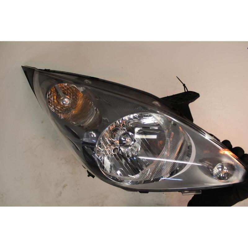 Đèn Pha Trái - Có Chóa Chevrolet Spark Mã phụ tùng 95226892