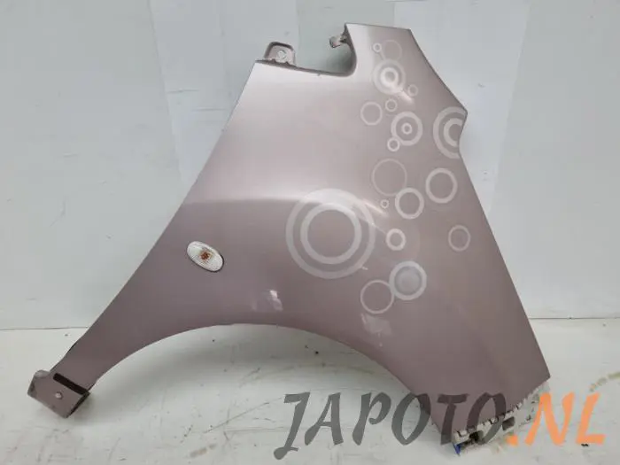 Tai Xe Phải Chevrolet Spark OEM 95950452