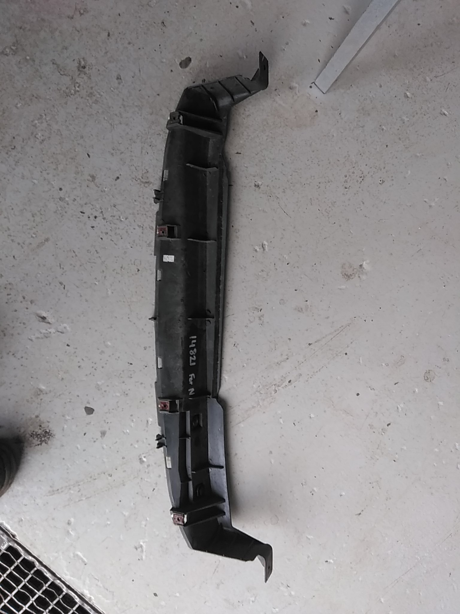 Xương Giằng Ngag Giá Đỡ Động Cơ Chevrolet Spark Mã phụ tùng 95966478