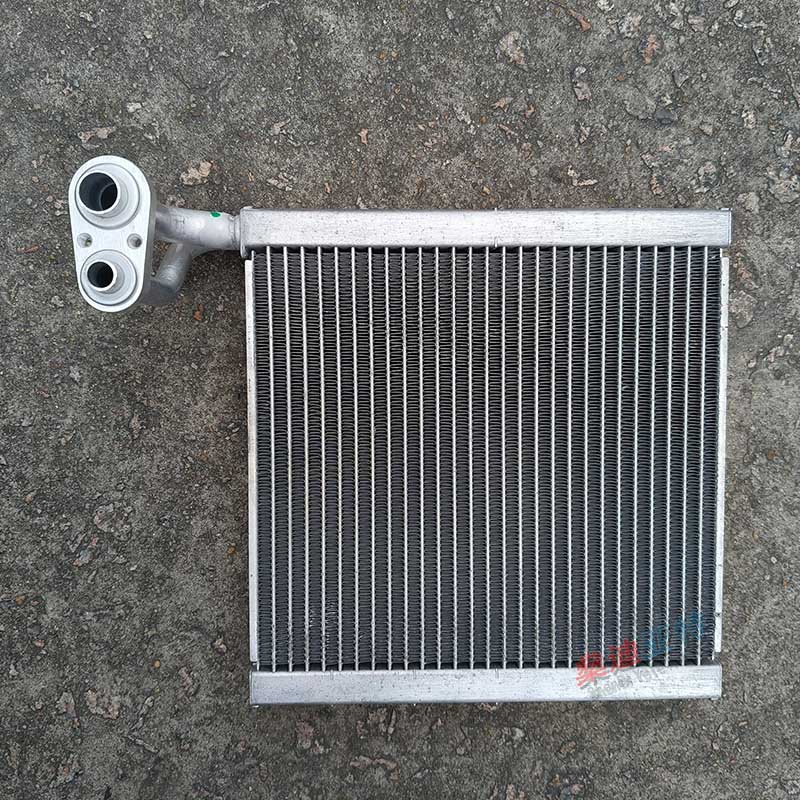 Giàn Lạnh Trong Xe Chevrolet Spark OEM 95947242-paco