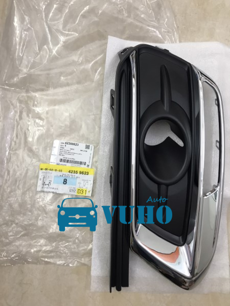 Ốp Đèn Gầm Phải Có Mạ Chevrolet Cruze Mã phụ tùng 42359623