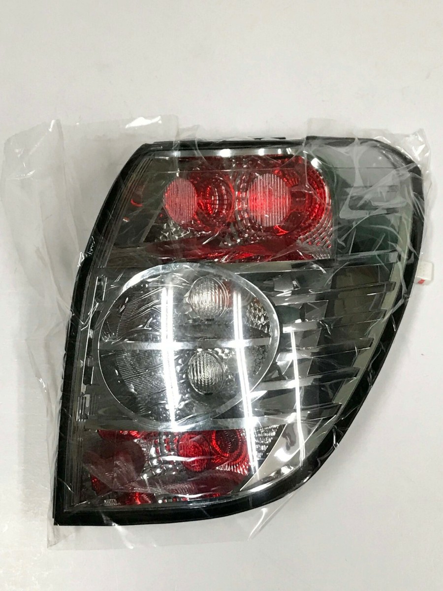 Đèn Hậu Phải (Màu Đèn) Chevrolet Captiva Mã phụ tùng 96830936