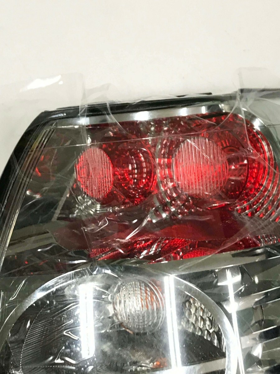 Đèn Hậu Phải (Màu Đèn) Chevrolet Captiva Mã phụ tùng 96830936