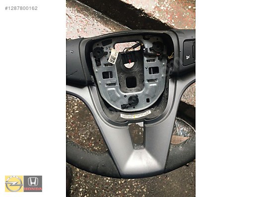 Vô Lăng Tích Hợp Nút Đa Phương Tiện Chevrolet Cruze Mã phụ tùng 13307019