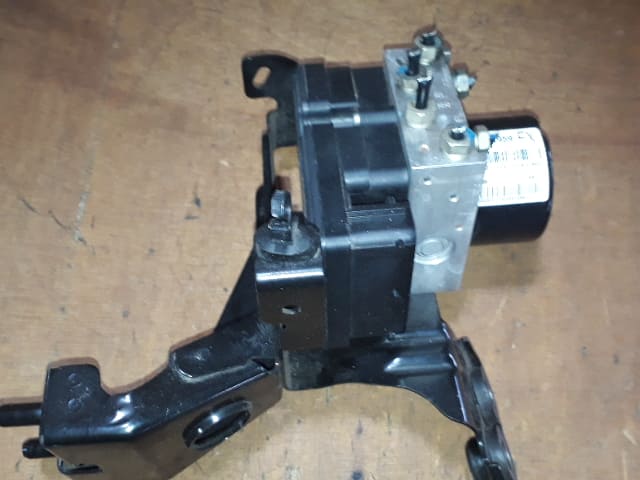 Cụm Điều Khiển Abs Daewoo Lacetti Mã phụ tùng 13321959