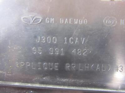 Ốp Chân Gương Ngoài Trái Daewoo Lacetti Mã phụ tùng 95991482