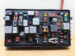 Đế Hộp Cầu Chì Daewoo Lacetti Mã phụ tùng 95963459