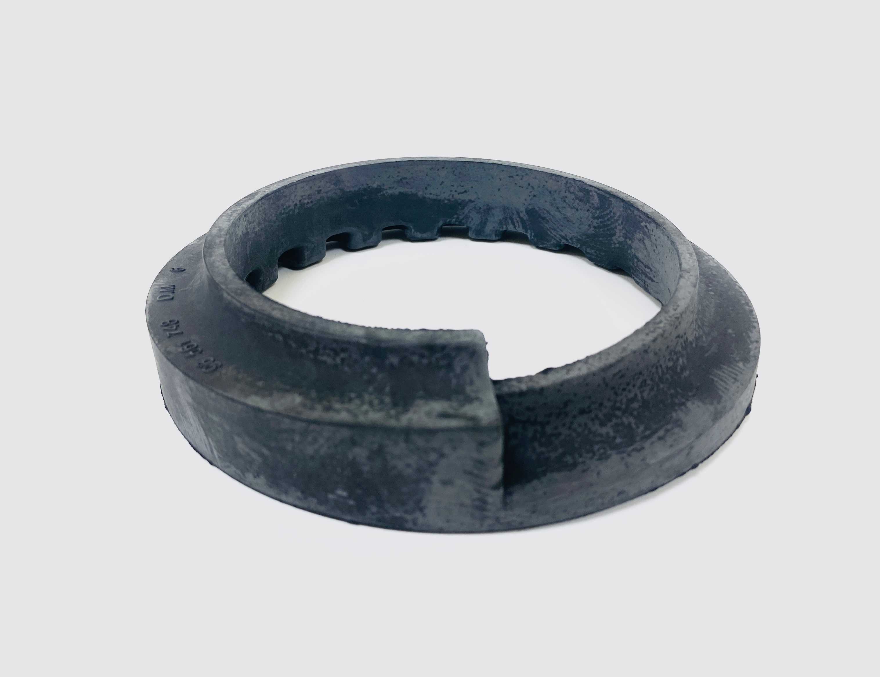 Cao Su Đệm Lò Xo Giảm Xóc Sau Daewoo Lacetti Mã phụ tùng 96561748