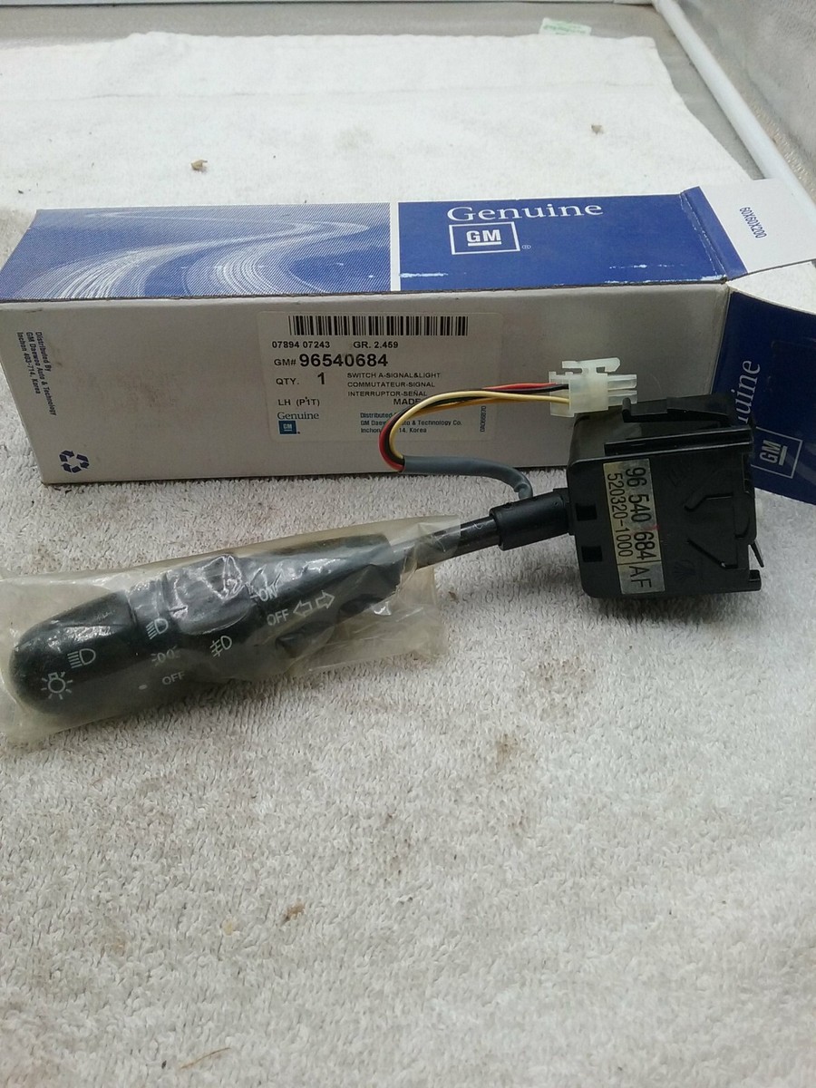 Công Tắc Xi Nhan Có Đèn Gầm Daewoo Matiz Mã phụ tùng 96540684