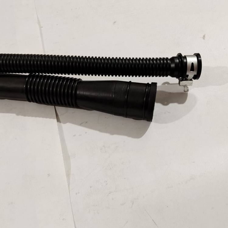 Cổ Đổ Xăng Vào Thùng Daewoo Lacetti Mã phụ tùng 96553811