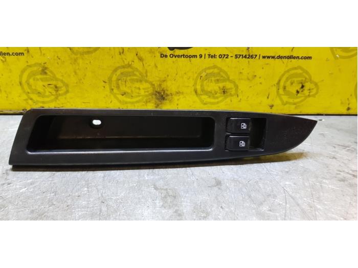 Công Tắc Lên Kính Tổng 2 Hạt Daewoo Matiz Mã phụ tùng 96602518