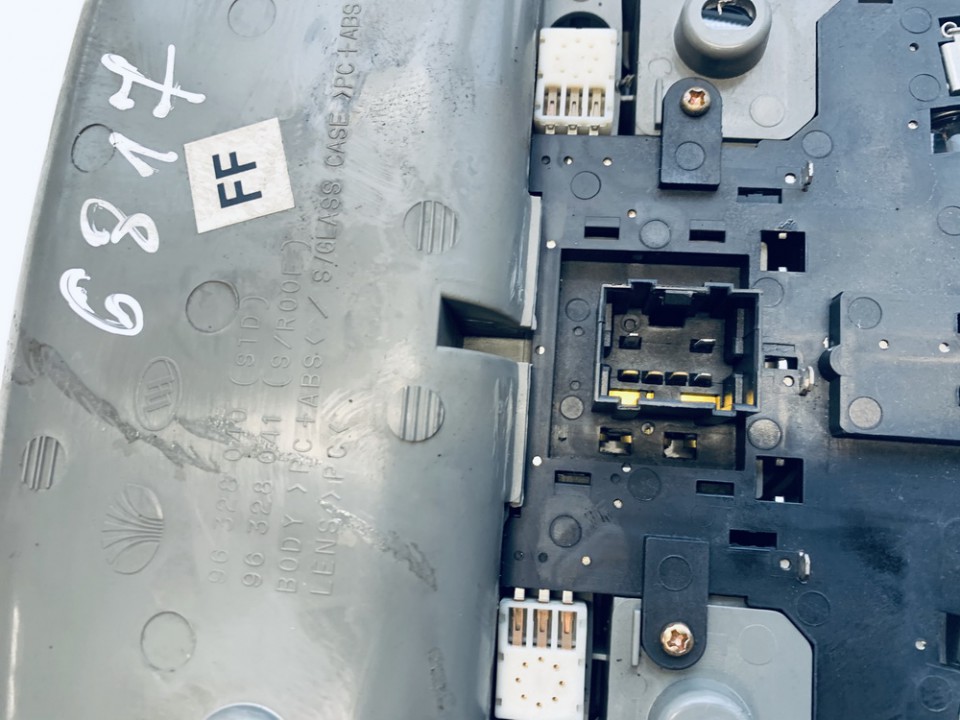 Công Tắc Đèn Trần Daewoo Magnus Mã phụ tùng 96328040