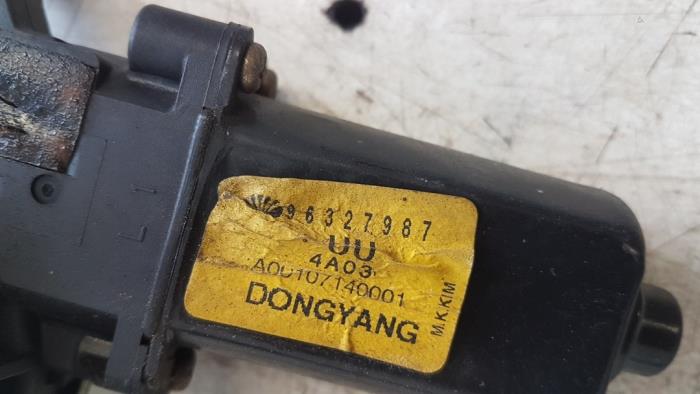 Mô Tơ Nâng Hạ Kính Cánh Cửa Trước Trái Daewoo Magnus Mã phụ tùng 96327987