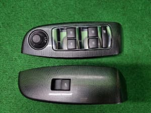 Công Tắc Lên Xuống Kính Trước Phải Daewoo Lacetti Mã phụ tùng 13305370