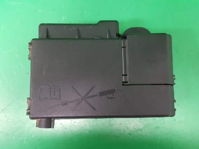 Hộp Cầu Chì Phụ Daewoo Lacetti Mã phụ tùng 96889385