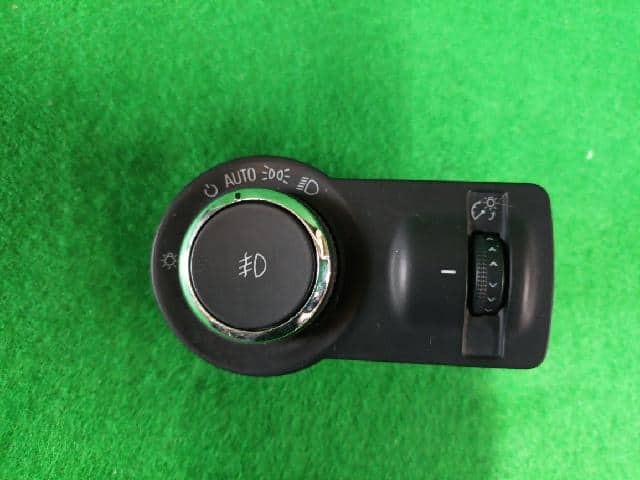 Công Tắc Pha Cos Có Auto Daewoo Lacetti Mã phụ tùng 13295227