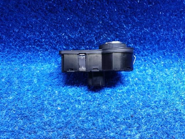 Công Tắc Pha Cos Có Auto Daewoo Lacetti Mã phụ tùng 13295227