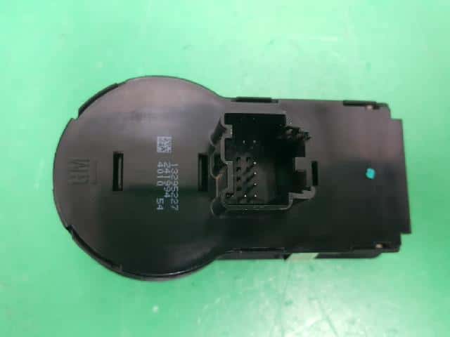 Công Tắc Pha Cos Có Auto Daewoo Lacetti Mã phụ tùng 13295227