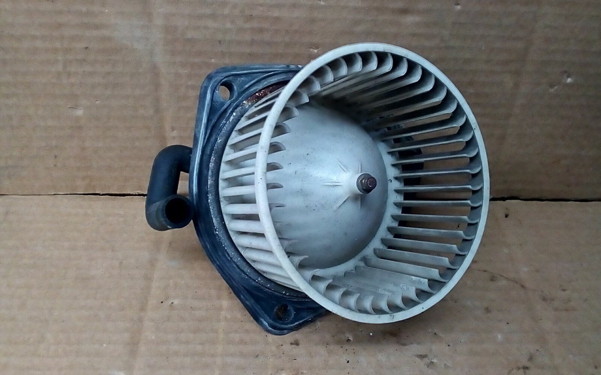 Quạt Gió Điều Hòa Trong Daewoo Lanos Mã phụ tùng 96271363