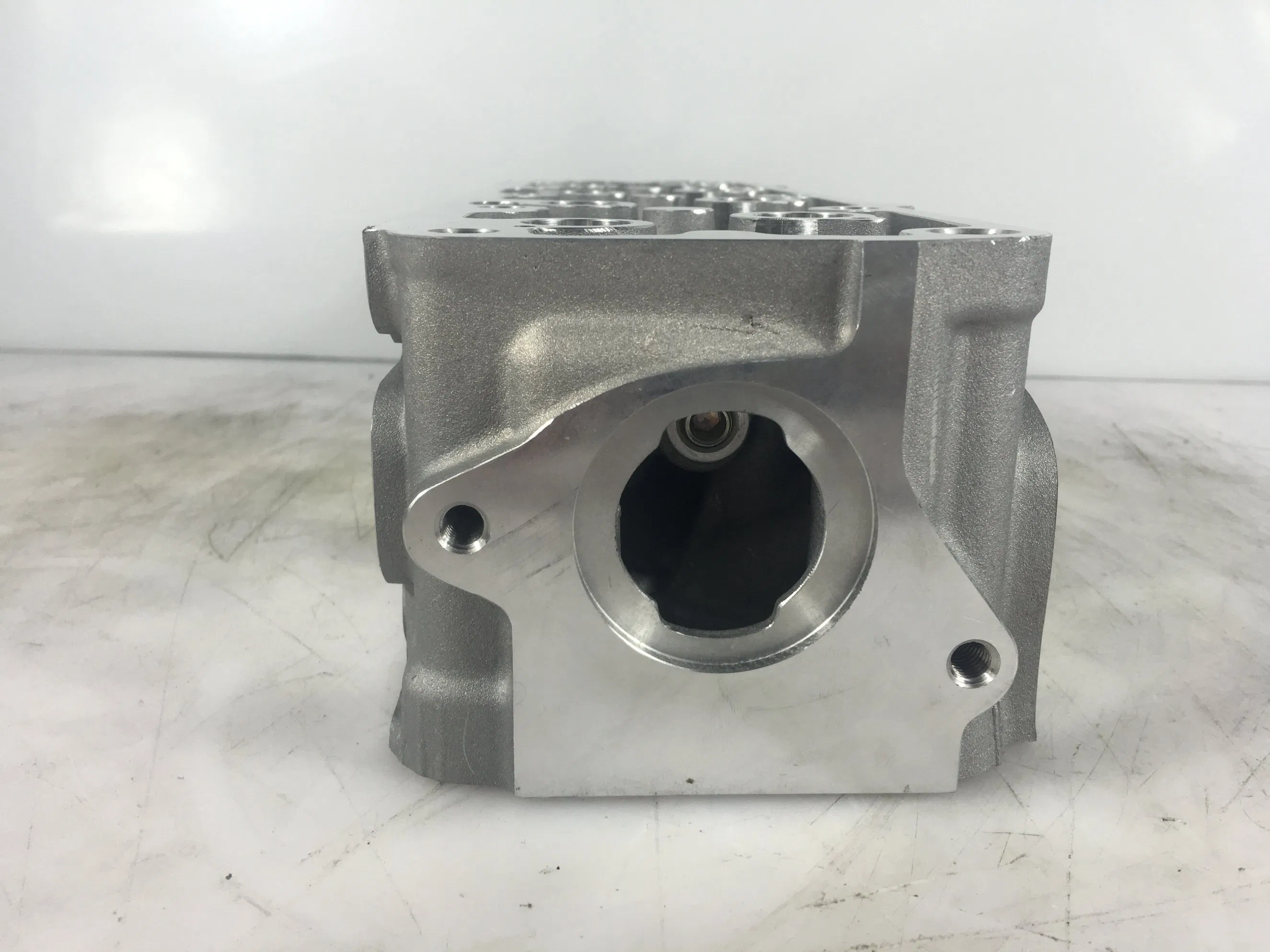 Mặt Máy 1.5L Daewoo Gentra Mã phụ tùng 96338601