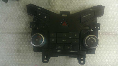 Cụm Công Tắc Điều Khiển Điều Hòa Tháo Xe Daewoo Lacetti OEM 95017058-OLD