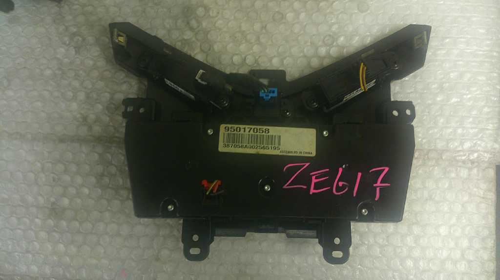 Cụm Công Tắc Điều Khiển Điều Hòa Tháo Xe Daewoo Lacetti OEM 95017058-OLD