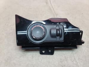 Cơ Cấu Ổ Khóa Ngậm Điện Trước Trái 10 Giắc Daewoo Lacetti Mã phụ tùng 13579490