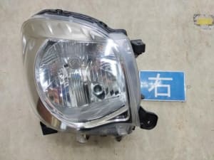 Đèn Hậu Phải Xi Nhan Vàng Daewoo Matiz Mã phụ tùng 95483112
