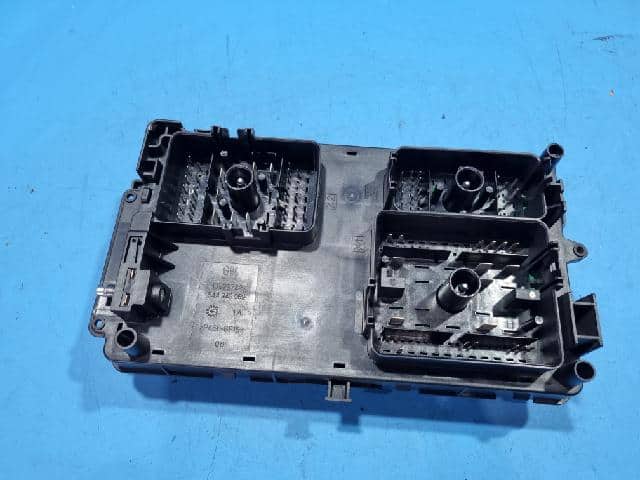 Hộp Cầu Chì Tổng Đầu Xe Daewoo Lacetti Mã phụ tùng 96982034