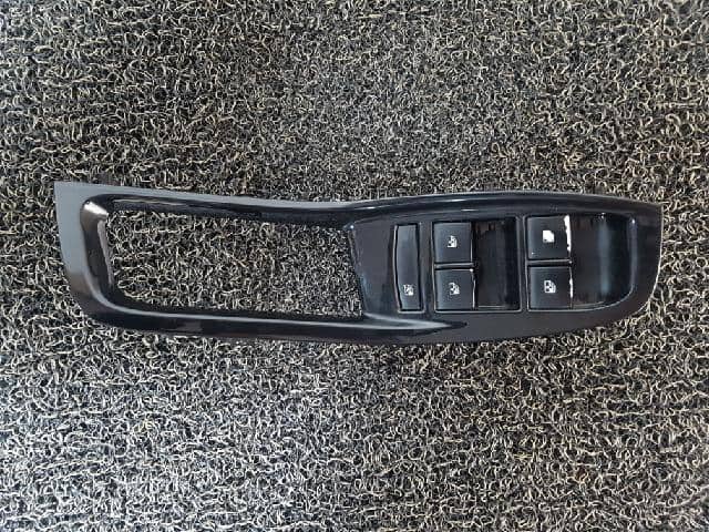 Công Tắc Lên Xuống Kính Tổng Chân Kim Daewoo Lacetti Mã phụ tùng 13305373