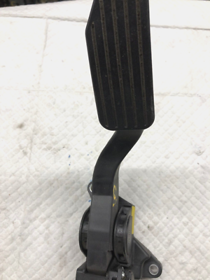 Chân Ga Điện Daewoo Gentra Mã phụ tùng 96814462