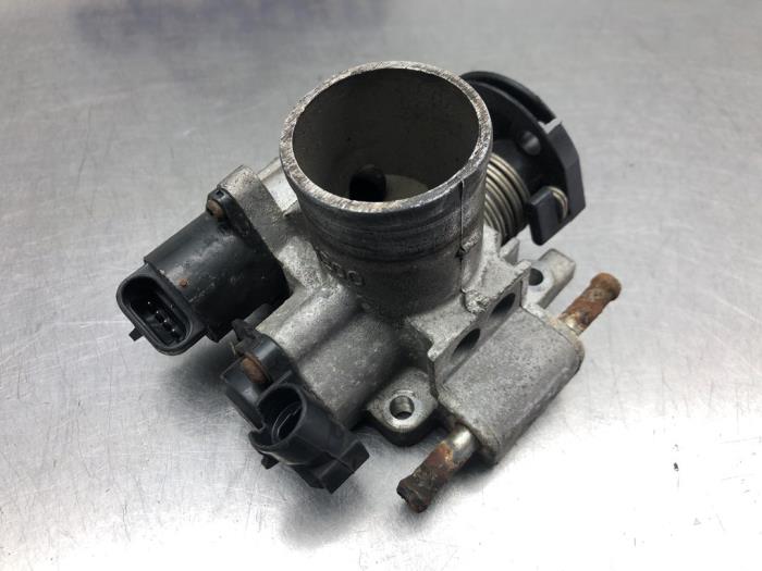 Họng Ga 3 Máy Daewoo Matiz Mã phụ tùng 25185782