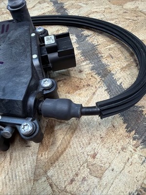 Mô Tơ Hít Cửa Trước Trái Landrover RANGE ROVER SPORT Mã phụ tùng CK52218A42BC