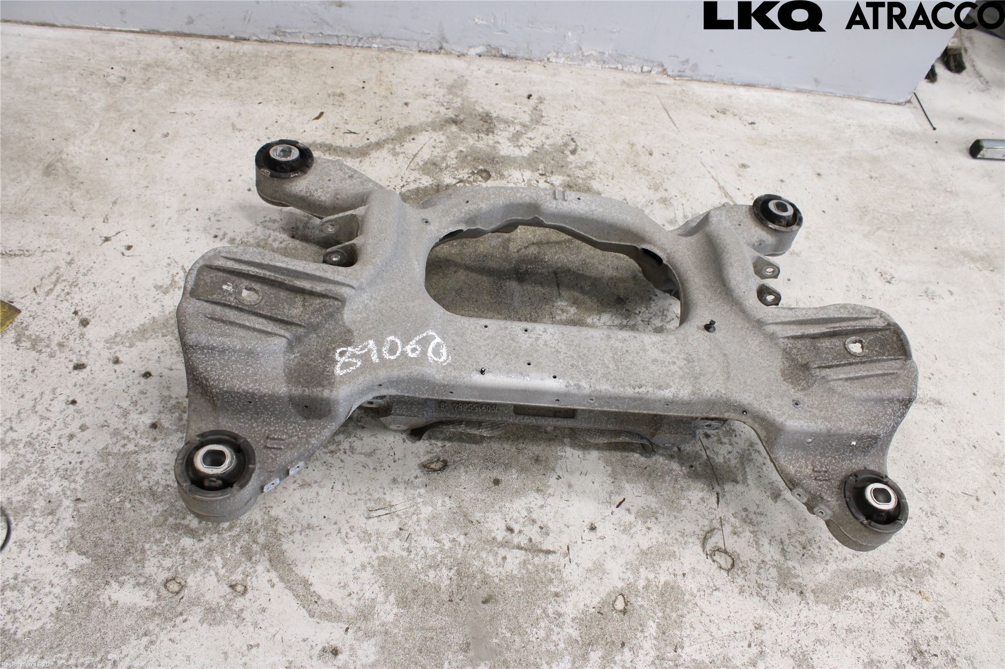 Cầu Sau Landrover RANGE ROVER SPORT Mã phụ tùng LR086154