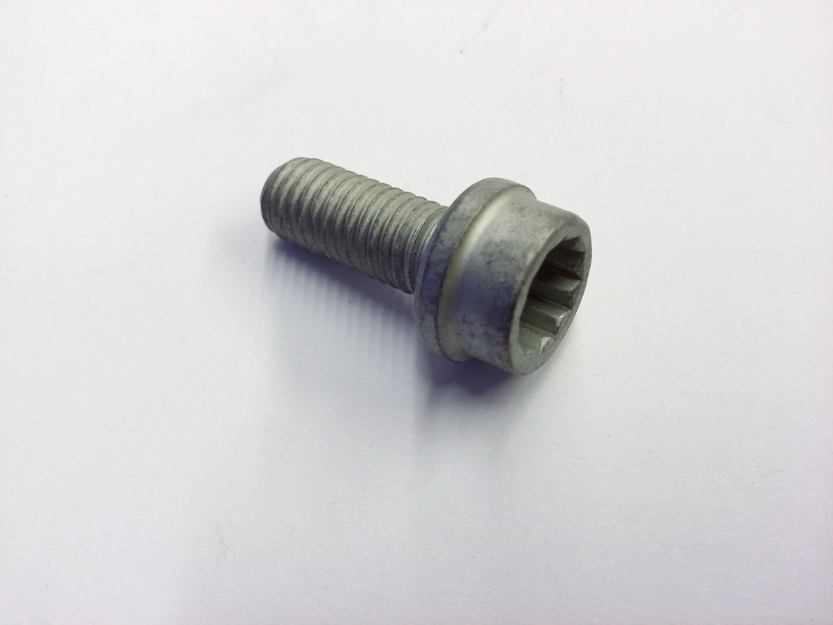 Két Nước Audi A 4 OEM 91048