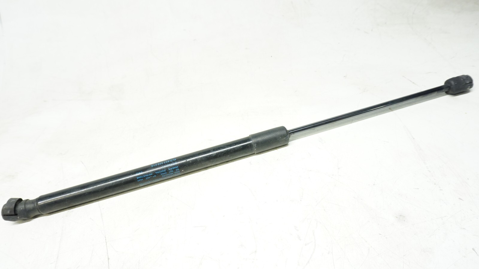 Ti Chống Ca Pô Audi Q7 OEM 4l0823359-EU