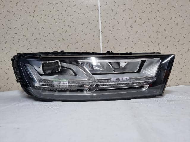 Đèn Pha Phải Audi Q7 Mã phụ tùng 4M0941774C