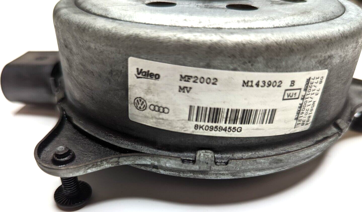 Cánh Quạt Gió Động Cơ Liền Mô Tơ Audi Q5 Mã phụ tùng 8K0959455G