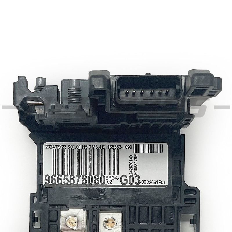 Gương Chiếu Hậu Trái Peugeot 3008 Mã phụ tùng YL00405780