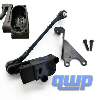 Cảm Biến Nâng Hạ Độ Cao Gầm Sau Landrover RANGE ROVER SPORT Mã phụ tùng LR020626