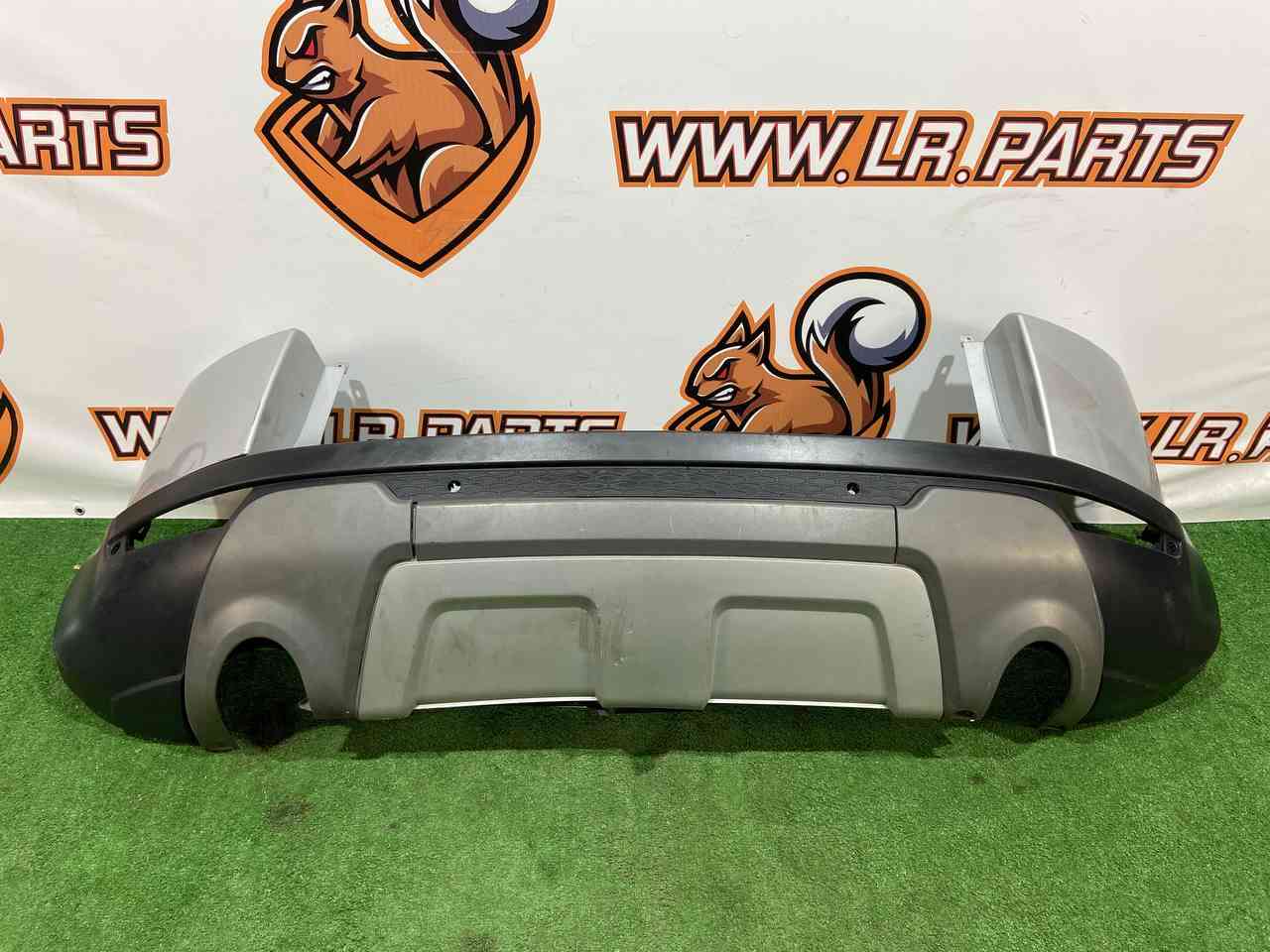 Cản Sau Landrover evoque Mã phụ tùng LR074961