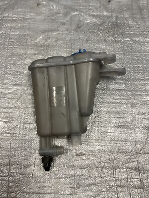 Bình Nước Phụ Audi Q5 Mã phụ tùng 8k01214030