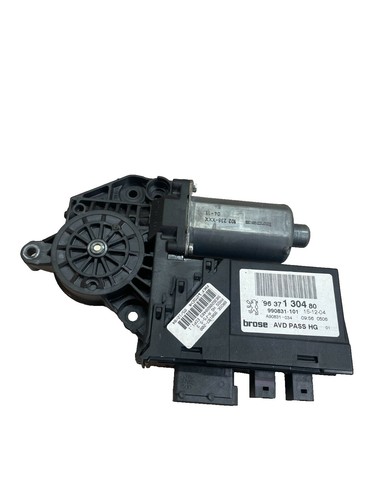 Mô Tơ Nâng Hạ Kính Cánh Cửa Trước Phải Peugeot 5008 Mã phụ tùng 9688808180