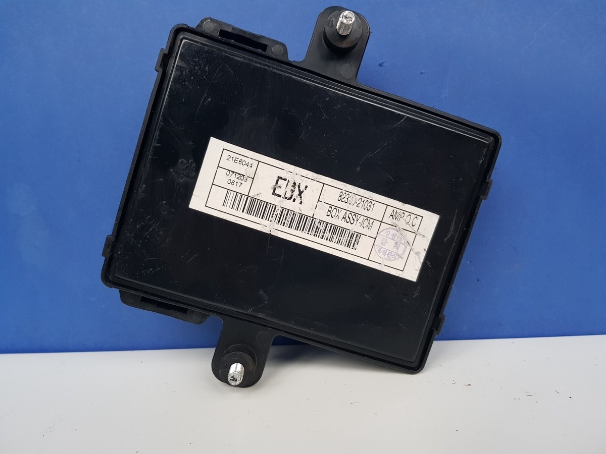 Hộp Điều Khiển Thân Xe Ssangyong RX 270 Mã phụ tùng 8232021031