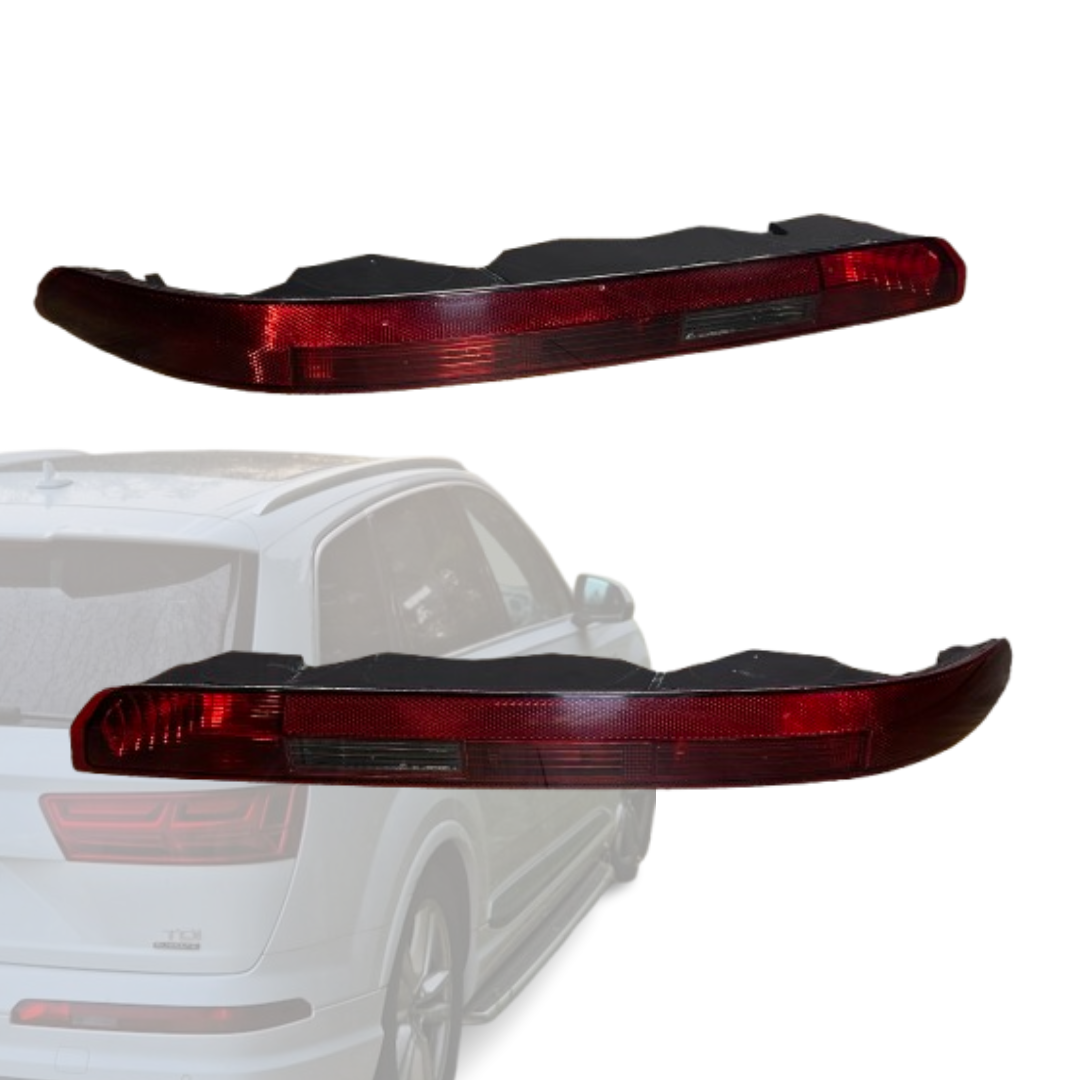 Đèn Cản Sau Phải Audi Q7 Mã phụ tùng 4m0945096