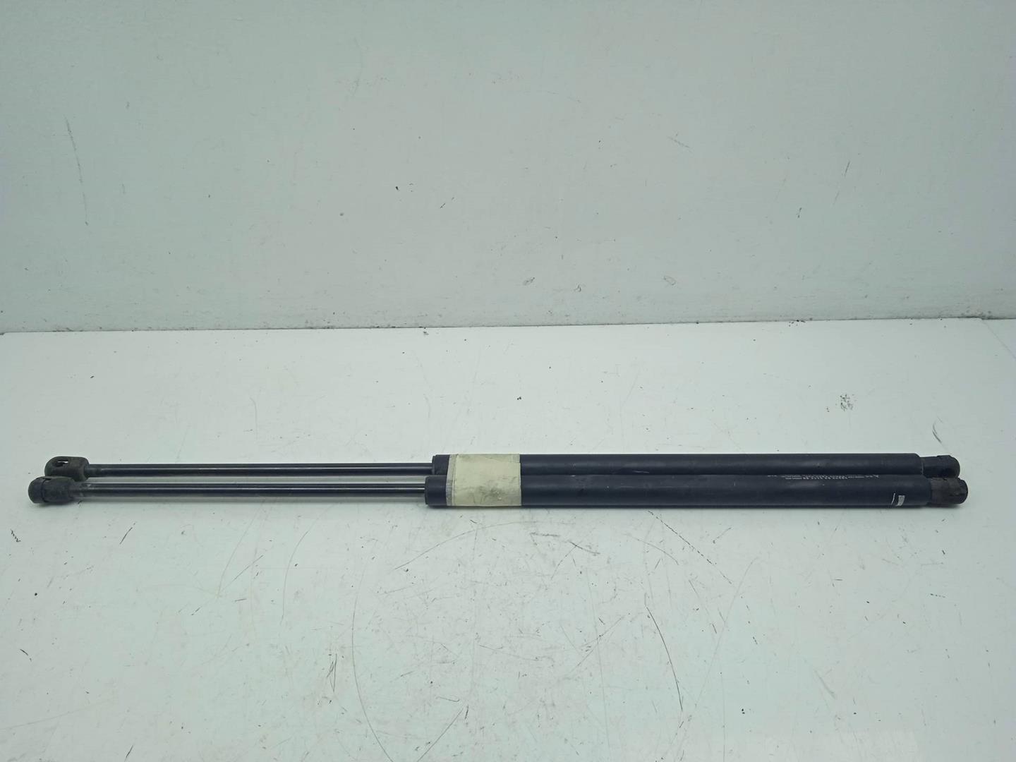 Ty Chống Cốp Hậu Trái Ssangyong STAVIC Mã phụ tùng 7143021010
