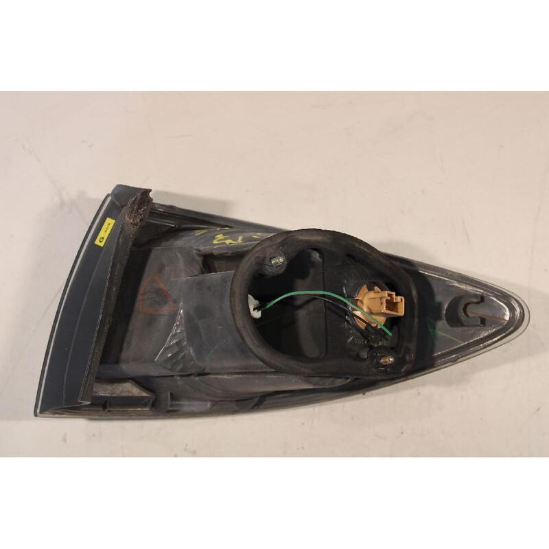 Đèn hậu ngoài Mazda 6 Mã phụ tùng GJ6A51180E