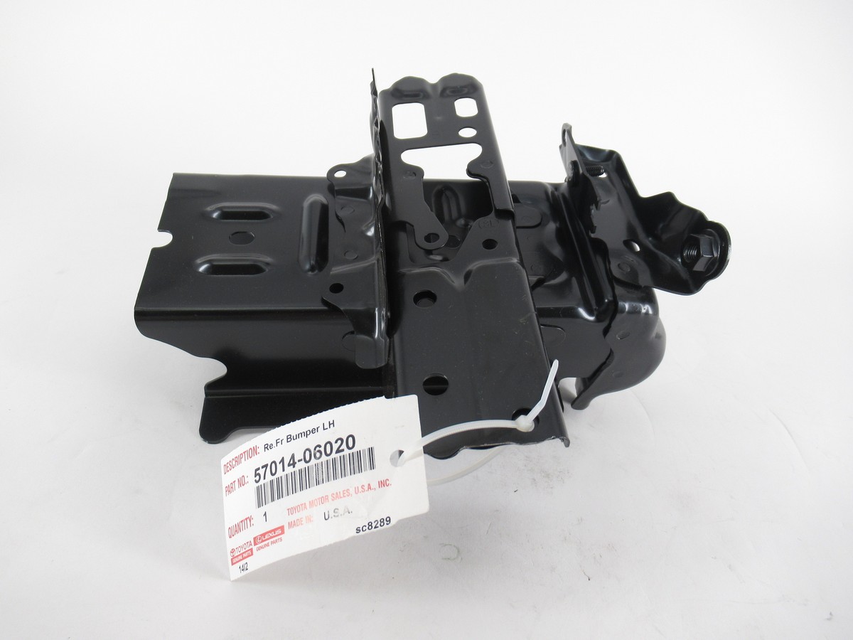 Ốp cột cửa trước dưới Vios 2010 Mã phụ tùng 624140D110E1